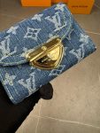 LV “Portefeuille Victorine”wallet